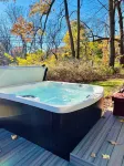 Hooting Haus - Hot Tub - Fire Pit - Cabin Retreat