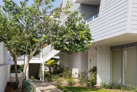 Big Discount! Now!  Coronado Cays Paradise 2-Bed/3-ba Condo Отели рядом с достопримечательностью «Vietnam Unit Memorial Monument»