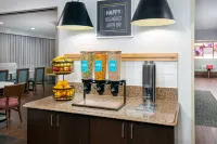Hampton Inn Buffalo-Airport/Galleria Mall - Breakfast