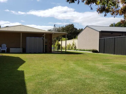 RELAX on Ryan @Robe - 2min walk to Town+Beach 🏖 Fantastic location!
