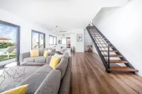 Beautiful Villa for 6 people, WiFi, private and heated pool, 8min from the beach