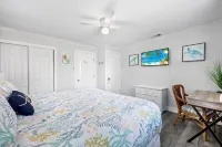 Mermaid Bungalow -Jensen Beach Hotels in Jensen Beach