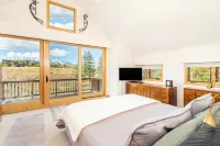 Autumn Colors Special! 4Br+Loft/4.5BTH; Hot Tub, Deck, Amazing Views