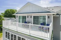 7 Bed/4 Bath, Salt Water Pool, Walk to beach/boardwalk