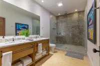 Historic Downtown Morganton Loft  w/ Original 1900's Charm/Walk/Shop/Dine