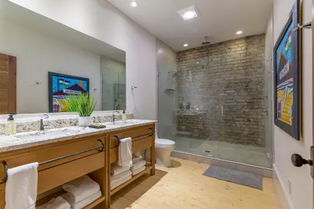 Historic Downtown Morganton Loft  w/ Original 1900's Charm/Walk/Shop/Dine