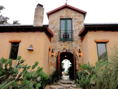 Hudson Bend Casa at Lake Travis Owned by famous chef