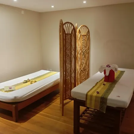 Royal Palace Hotel