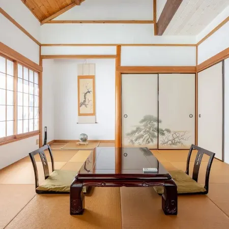 ISUMI BASE