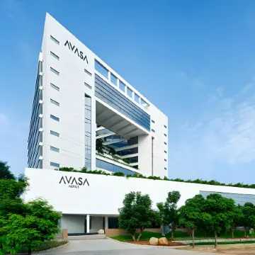 Avasa Hotel Отели рядом с достопримечательностью «Торговый центр Inorbit»