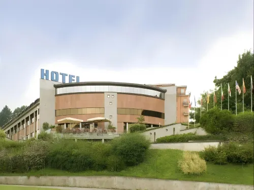 Albavilla Hotel & Co Hotels in Albese Con Cassano
