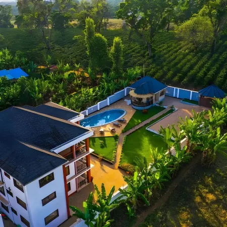 Dual Mountain View Lodge