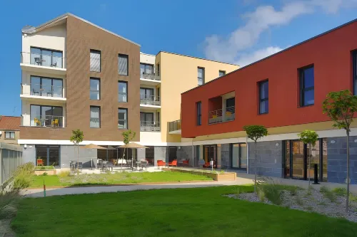 Domitys - le Fil de Soie Hotels in Calais