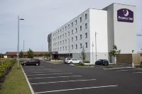 Premier Inn Aberdeen Airport (Dyce) Hotel - parking