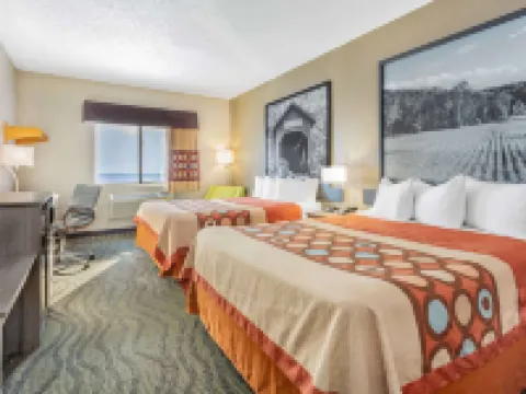 Super 8 by Wyndham Kokomo Hotels in Kokomo