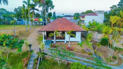 Kama by Nginapsini Hotell i Kopo