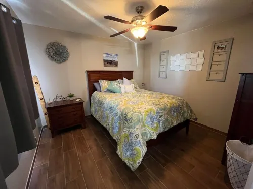 Beautiful 3-bedroom house with an exquisite pool!