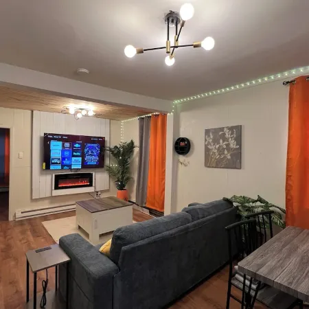 Electric City Mid-Term Downtown Apartment