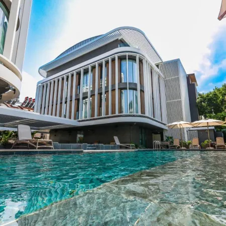 Four Hills Hotel