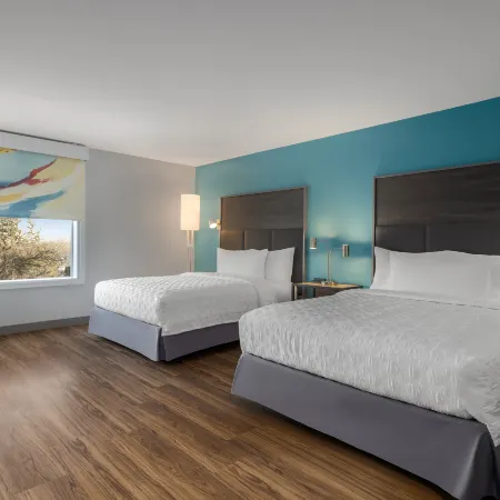 Tru by Hilton Oshkosh