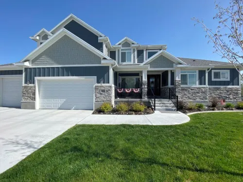 Luxury Home in Center of Salt Lake Valley - Minutes from Canyons and recreation