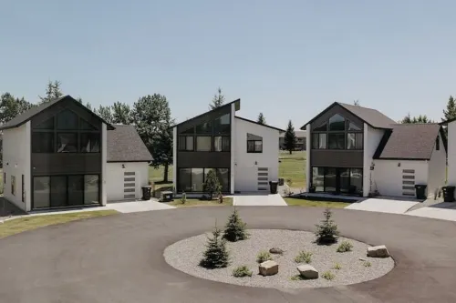 New + Modern 3BR House