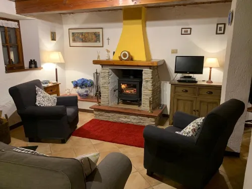 Cottage set in it's own woods near Lucca Hotels in Borgo a Mozzano