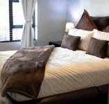 Luxurious Self-Catering Apartment in Benoni with Private Entrance Hotels in Benoni