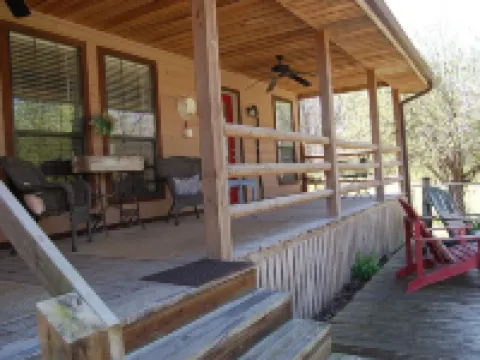 Baker Ford Apartment - Cheerful vintage 1 bedroom 瑟西縣酒店