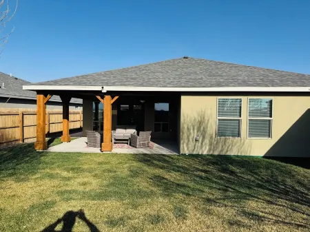 Charming 3-bedroom house with AC, WiFi in tranquil Hobbs