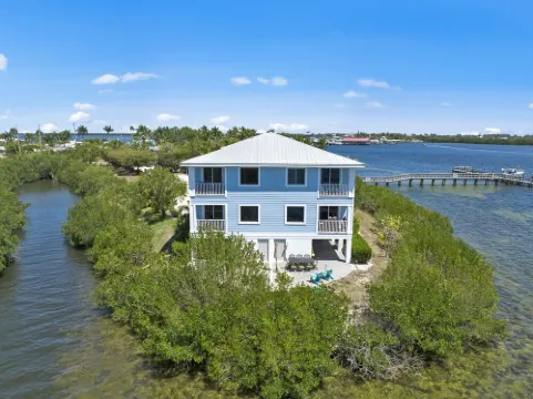 Townhome with stunning view of Matlacha Pass