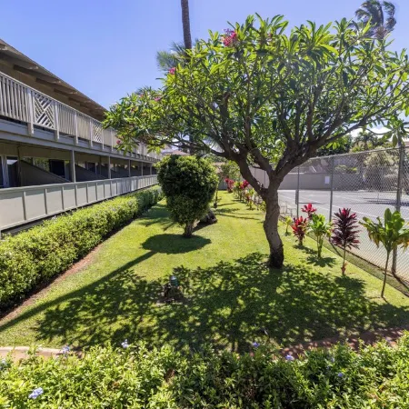 Couples Getaway! Beach, Pool, Tennis, AC. Video Tour!
