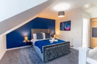 Stylish 3-Bedroom House with Parking - Sleeps 6 Hôtels à : 