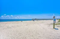 8 Sea Castles 3 Bedroom Condo by RedAwning