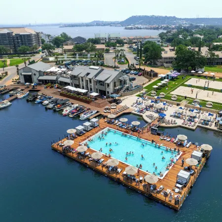 Horseshoe Bay Resort