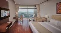 Ragamaya Resort & Spa Munnar - พร้อมระเบียง