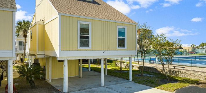 Sandpiper Cove by Panhandle Getaways Hotels in Destin