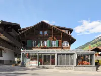 Hotel Sternen Hotels in Lenk