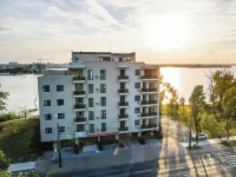 โซลิดเมจิกอพาร์ทโฮเทล