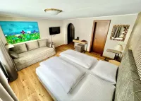 Haus Schrofenstein Hotels in Lech