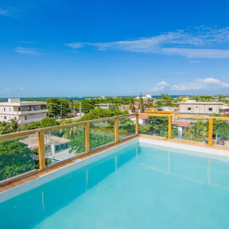 Tropical Palace Hotel