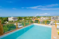 Tropical Palace Hotel Hotels in San Pedro