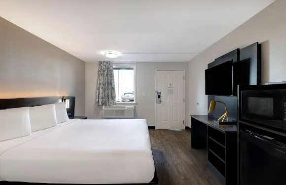 6號汽車旅館，邦特爾, MO