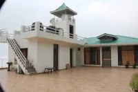 Him Hilton Luxury Hotel Hotels near Kuthar Fort