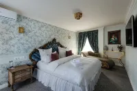 Ateneea Luxury Rooms โรงแรมใน