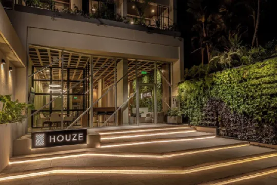 HOUZE Stay & Residences by AVA