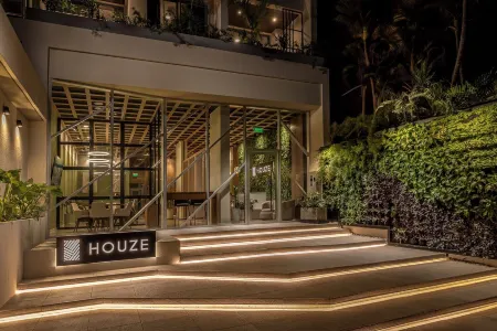 HOUZE Stay & Residences by AVA Отели рядом с достопримечательностью «Ботанический сад Асунсьона»