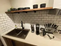 브랜드 뉴 모던 플랫 2베드룸 1욕실 화이트 앤 유 에드먼턴 호텔