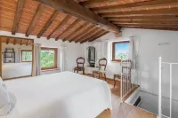 Vineyard’s Cottage with Pool, AC, Wifi - Siena