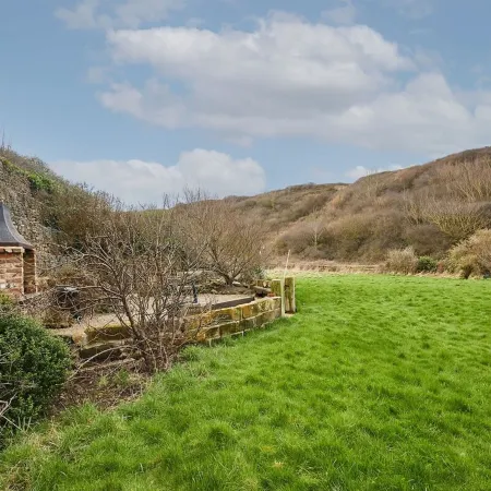 Host & Stay - the Lobster Pot Отели в г. Carlin How